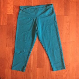 Aqua athletic crops